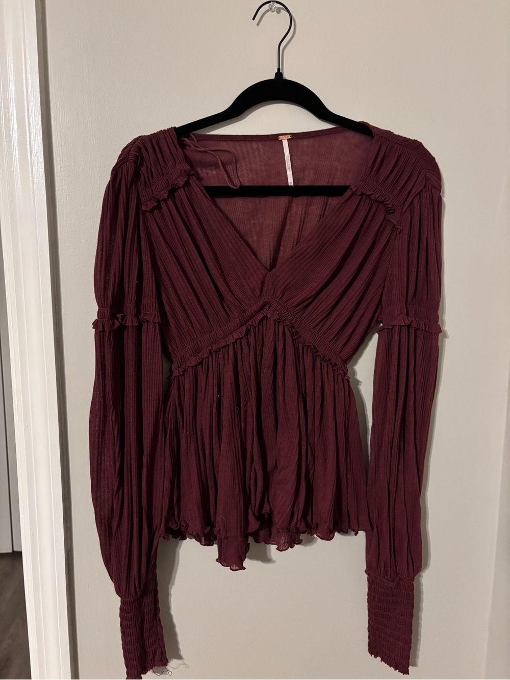 Free People Day Dreaming Smocked Sleeve Top Plum Purple V-Neck Boho XS
